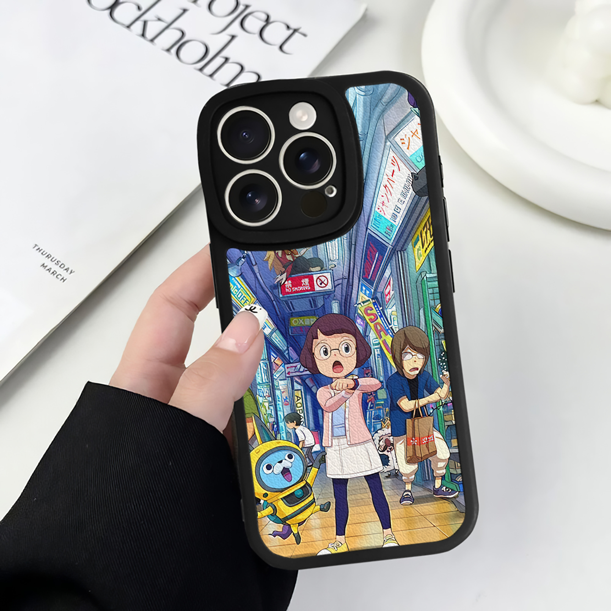（画像用） 妖怪ウォッチ Yo-kai Watch 【iPhone 16シリーズ対応】シリコンスマホケース（レザー調） 材質：シリコン